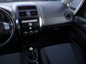 Fiat Sedici 1.9 Multijet 120KM 2006 Fiat Sedici 1.9 MultiJet, 4X4, Klima, zdjęcie 7