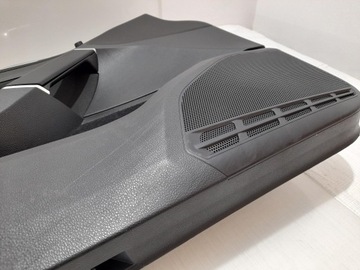 GOLF VII 3-y drzwi BOCZEK TAPICERKA DRZWI AMBIENTE LED CARBON 5G3867011BQ