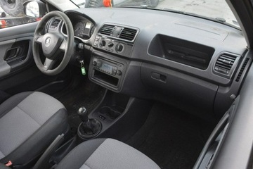 Skoda Fabia 2014 Škoda Fabia Skoda Fabia 1.6TDI Polski Salon, zdjęcie 17