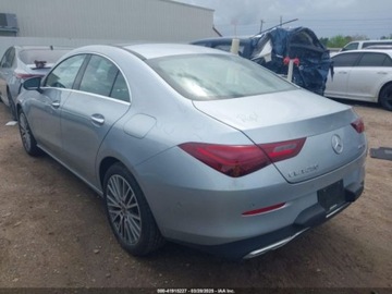Mercedes CLA C118/X118 2025 Mercedes-Benz CLA 2025r., CLA 250 4MATIC, od ubezpieczalni 2.0 Benzyna, zdjęcie 3