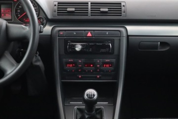 Audi A4 B7 Avant 1.6 i 102KM 2005 Audi A4 1.6, Klima, Klimatronic ,Bezkolizyjny, zdjęcie 11