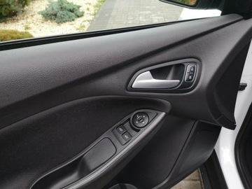 Ford Focus III Kombi Facelifting 1.0 EcoBoost 100KM 2017 Ford Focus 1.0 ECOBOST 100KM Klima Isofix P. fote, zdjęcie 10