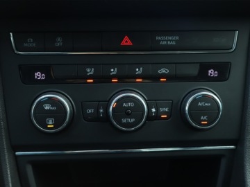 Seat Leon III Hatchback 1.4 TSI ACT 150KM 2014 Seat Leon 1.4 TSI, Salon Polska, Skóra, Klima, zdjęcie 17