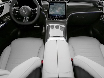 Mercedes GLC C254/X254 Coupe 2.0 300 258KM 2025 GLC Coupe 300 4-Matic AMG Line 2.0 (258KM) 2025, zdjęcie 5