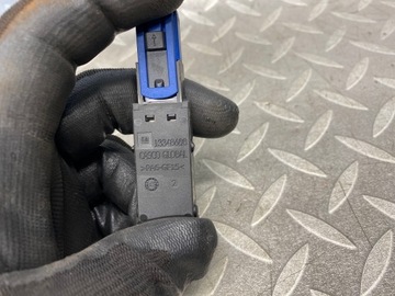 HNÍZDO ZÁSTRČKA USB OPEL ASTRA IV J INSIGNIA A 13348688