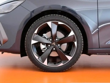 Cupra Leon II Sportstourer Facelifting 1.5 eTSI MHEV 150KM 2025 CUPRA Leon 1.5 eTSI mHEV DSG Combi 150KM 2025, zdjęcie 14