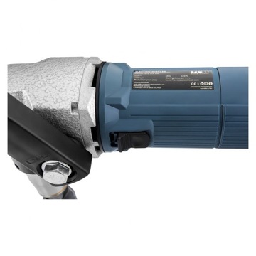 Электрические ножницы для гофрированного и трапециевидного листового металла.