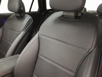 Mercedes GLC C254/X254 Coupe 2.0 220d 197KM 2025 GLC 220 d 4-Matic Avantgarde 2.0 (197KM) 2025, zdjęcie 6