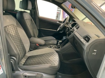 Volkswagen Tiguan II SUV Facelifting 2.0 TDI 200KM 2023 Volkswagen Tiguan 2.0 TDI R-Line 4Motion, zdjęcie 10