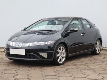 Honda Civic VIII Hatchback 3d 1.8 i-VTEC 140KM 2008 Honda Civic 1.8 i, Klima, Klimatronic, Tempomat, zdjęcie 1