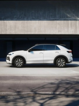 Volkswagen T-Roc I SUV Facelifting 1.5 TSI ACT 150KM 2026 Volkswagen T-Roc Life 1.5 eTSI 150 KM DSG, zdjęcie 3