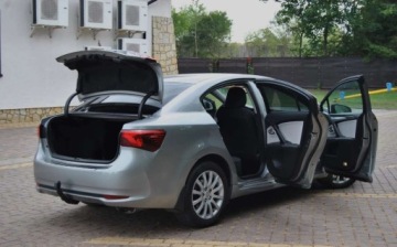 Toyota Avensis III Sedan Facelifting 2015 1.8 Valvematic 147KM 2015 Toyota Avensis GWARANCJA, LIFT, 2015r, 1.8 Benzyna, Niski przebieg, Dobre, zdjęcie 12