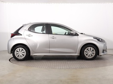 Toyota Yaris IV Hatchback 1.5 Dynamic Force 125KM 2023 Toyota Yaris 1.5 VVT-i, Salon Polska, zdjęcie 5