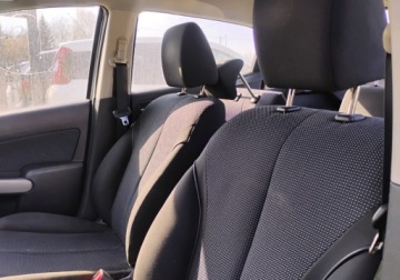 Mazda 2 II 2010 Mazda 2 122010r, 1.6 Benzyna. Lekko uszkodzony przod. Jezdzi. 1.6 90KM, zdjęcie 6