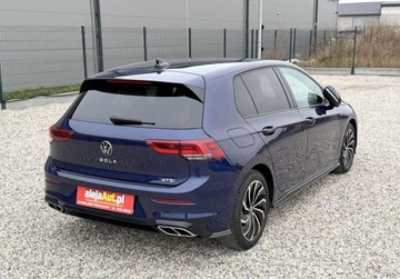 Volkswagen Golf VIII Variant 1.5 eTSI 130KM 2021 Volkswagen Golf 1.5 TSI R-Line 130 KM 2021r Warszawa 1.5 Benzyna, zdjęcie 3