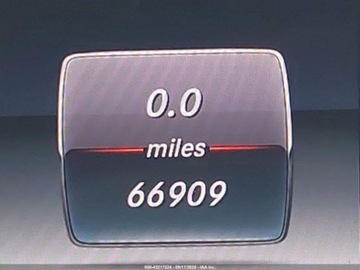 Mercedes GLC C253 2017 Mercedes-Benz GLC 2017 r., 2,0L 300 COUPE 4MATIC 2.0 Benzyna 241KM, zdjęcie 7