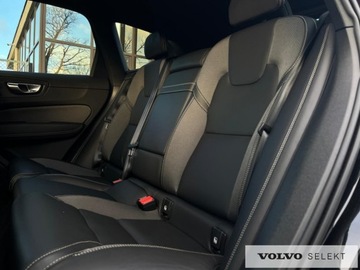 Volvo XC60 II 2021 Volvo XC 60 SalonPL B5B AWD RDesign High Beam BLIS, zdjęcie 14