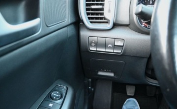 Kia Sportage III SUV Facelifting 1.7 CRDi 115KM 2016 Kia Sportage 1,7 CRDI 115 KM BI-Xenon Nawigacja Kamera asystent 1.7 Diesel, zdjęcie 35