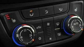 Opel Zafira C Tourer Facelifting 1.6 CDTI 120KM 2017 Opel Zafira Zarejestrowany Ubezpieczony, zdjęcie 31