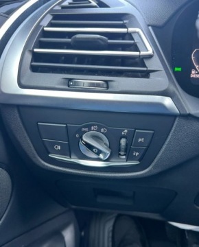 BMW X4 G02 SUV Facelifting 3.0 30d 286KM 2022 BMW X4 BMW X4 XDrive MHEV M Niski przebieg 3.0 Diesel 285KM, zdjęcie 13