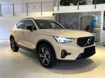 Volvo XC40 Crossover Facelifting 2.0 B3 163KM 2026 VOLVO XC40 B3 Plus Dark Suv 2.0 (163KM) 2026, zdjęcie 6