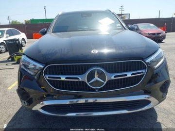 Mercedes GLC C254/X254 2023 Mercedes-Benz GLC 300 4Matic suv 2.0 Benzyna 255KM, zdjęcie 1