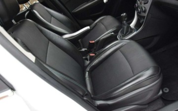 Chevrolet Trax 1.6 115KM 2013 Chevrolet Trax 1.6 MPI Biala Perla Klima Kamera Hak Sprowadzony Oplacony, zdjęcie 36