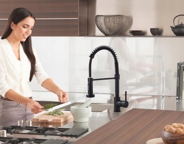 Смеситель для кухни с гибким изливом