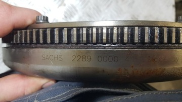 KOLO DVOUHMOTNÉ DVOUHMOTA GOLF 4 2289000041