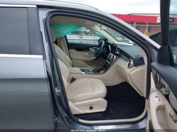 Mercedes GLC C253 2018 Mercedes-Benz GLC 300 4matic 2.0 Benzyna 241KM, zdjęcie 10