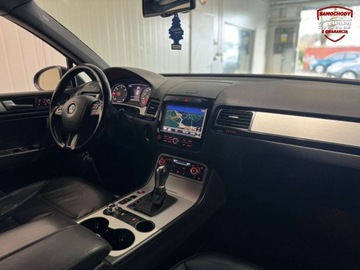 Volkswagen Touareg II 2010 Volkswagen Touareg Salon PL Bezwypadkowy Serwisowany 3.0 TDI 245 KM LED Na, zdjęcie 18