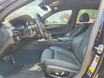 BMW Seria 5 G30-G31 2022 BMW Seria 5 530Xi 2022 2.0 Benzyna 248KM, zdjęcie 7
