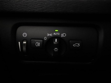 Volvo 2017 Volvo V40 Cross Country automat full LED panorama, zdjęcie 28