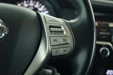 Nissan Qashqai II Crossover 1.2 DIG-T 115KM 2016 Nissan Qashqai 1.2 DIG-T, Salon Polska, Klima, zdjęcie 12