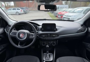 Fiat Tipo II Station Wagon 1.6 MultiJet 120KM 2017 Fiat Tipo Fiat Tipo 1.6 MultiJet DCT Lounge 1.6 Diesel 120KM, zdjęcie 10