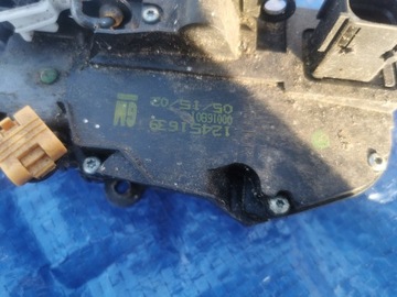 CADILLAC CTS 02-07 ZÁMEK DVEŘE LEVÝ ZADNÍ 12451639