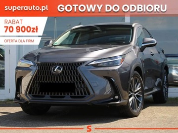 Lexus NX II SUV Facelifting 2.5 350h 200KM 2025 Od ręki - 350h Omotenashi 2.5 Hybrid AWD 200KM | Podgrzewane fotele!