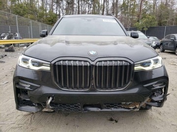 BMW X7 2022 BMW X7 M50I 2022 4.4l 4.4 Benzyna 523KM, zdjęcie 5