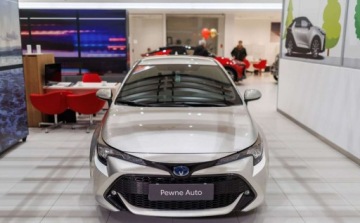 Toyota Corolla XII Hatchback 1.8 Hybrid 122KM 2019 Toyota Corolla 1.8 Hybrid Comfort 1.8 Hybryda 122KM, zdjęcie 1