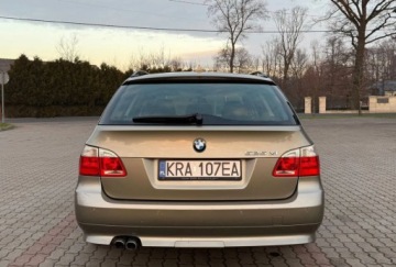 BMW Seria 5 E60 Sedan 2.5 525Xi 218KM 2005 BMW Seria 5 BMW Seria 5 525i 2.5 Benzyna 218KM, zdjęcie 8