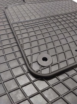 HYUNDAI i20 II III с 2014 г. - Коврики резиновые + упоры