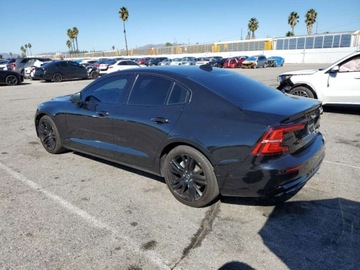 Volvo S60 III 2024 Volvo S60 Plus 2024 2.0l 2.0 Benzyna 247KM, zdjęcie 1