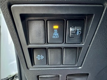 Toyota Hilux VIII Pojedyncza kabina Facelifting 2.4 D-4D 150KM 2022 Toyota Hilux / SALON PL / 128 tys.km / 2,4-150KM /, zdjęcie 15