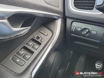 Volvo V40 II Hatchback 2.0 D2 DRIVE-E 120KM 2015 Volvo V40 II 2.0 R-Design, bezwypadkowy, serwisowany, zdjęcie 13