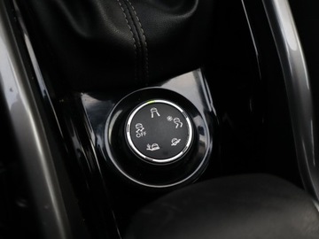 Peugeot 2008 I SUV Facelifting 1.2 PureTech 130KM 2017 Peugeot 2008 1.2 PureTech, Salon Polska, zdjęcie 12