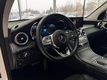 Mercedes GLC C253 SUV Facelifting 2.0 200d 163KM 2022 Mercedes-Benz GLC 200 4-Matic AMG Line / 1 właścic, zdjęcie 6