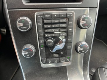 Volvo S60 II 2013 Volvo S60 3.0 benzyna 329 KM automat R - Design zarej w PL zadbany, zdjęcie 14