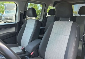 Volkswagen Caddy IV Kombi Maxi 1.4 TSI BlueMotion Technology 125KM 2017 Volkswagen Caddy Nowy rozrzad Tempomat, Bi-ksenon, Podgrzewane fotele, Sal, zdjęcie 31
