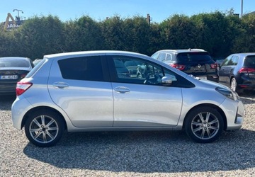 Toyota Yaris III Hatchback 5d Facelifting 2017 1.0 VVT-i 69KM 2018 Toyota Yaris Samochod z gwarancja Benzyna 69KM, zdjęcie 7