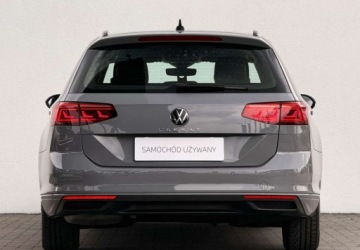Volkswagen Passat B8 Variant Facelifting 1.5 TSI EVO 150KM 2022 Volkswagen Passat Matrix-LED Kamera Czujniki Travel Assist FVAT23 Sal, zdjęcie 11